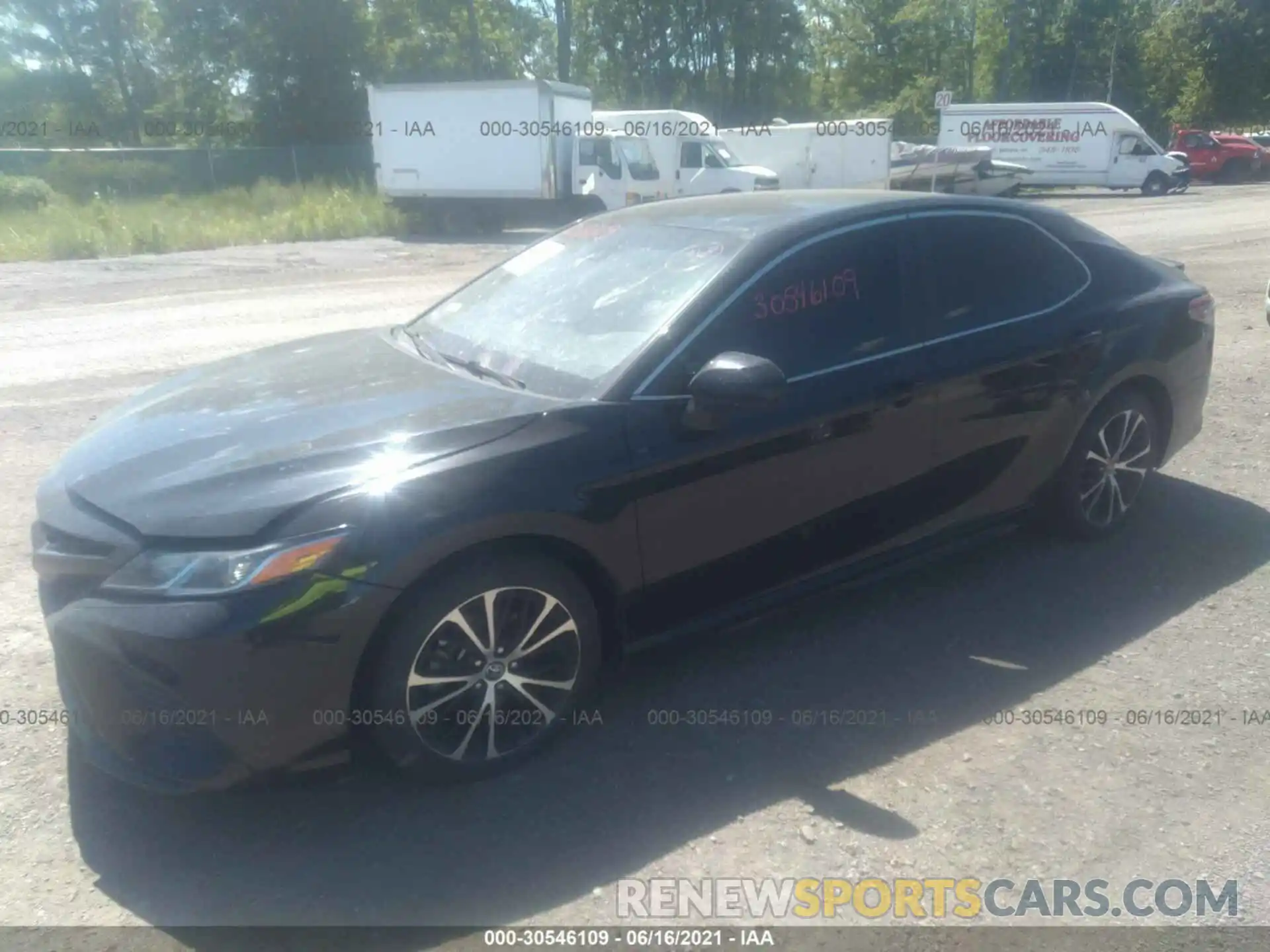 2 Photograph of a damaged car 4T1B11HK8KU197914 TOYOTA CAMRY 2019