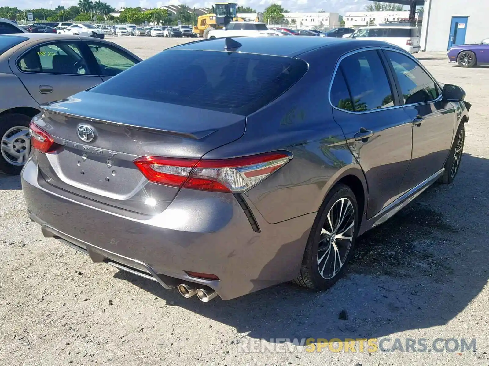 4 Photograph of a damaged car 4T1B11HK8KU199789 TOYOTA CAMRY 2019