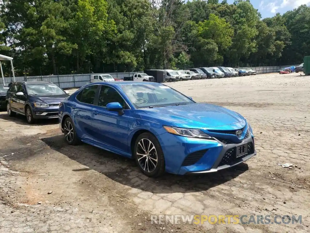 1 Photograph of a damaged car 4T1B11HK8KU201475 TOYOTA CAMRY 2019