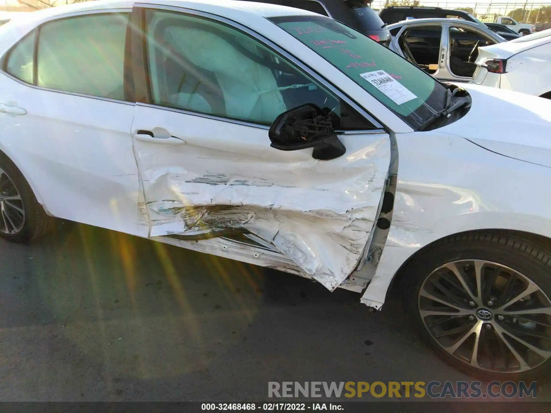 6 Photograph of a damaged car 4T1B11HK8KU202142 TOYOTA CAMRY 2019