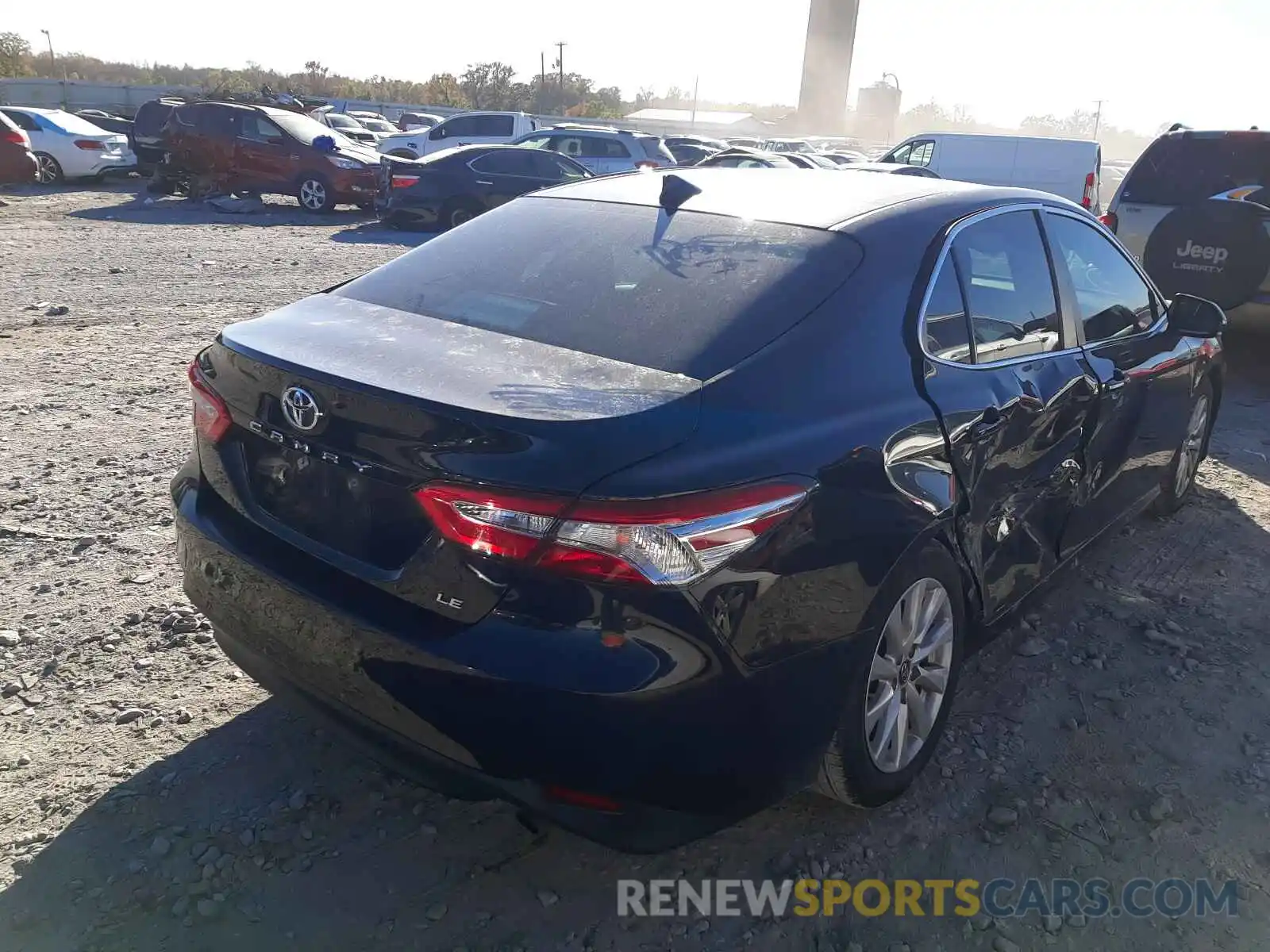 4 Фотография поврежденного автомобиля 4T1B11HK8KU203212 TOYOTA CAMRY 2019