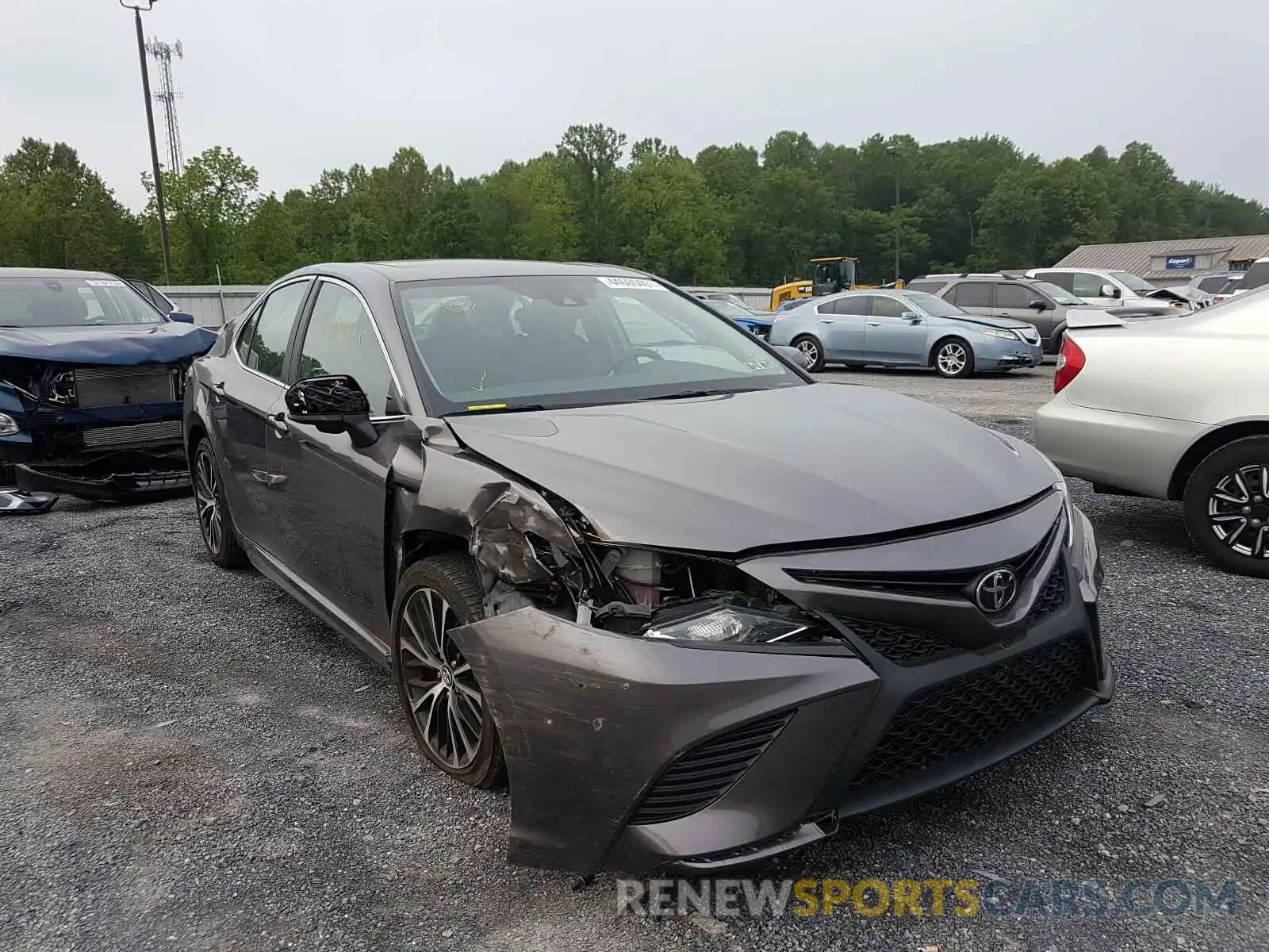 1 Photograph of a damaged car 4T1B11HK8KU203260 TOYOTA CAMRY 2019