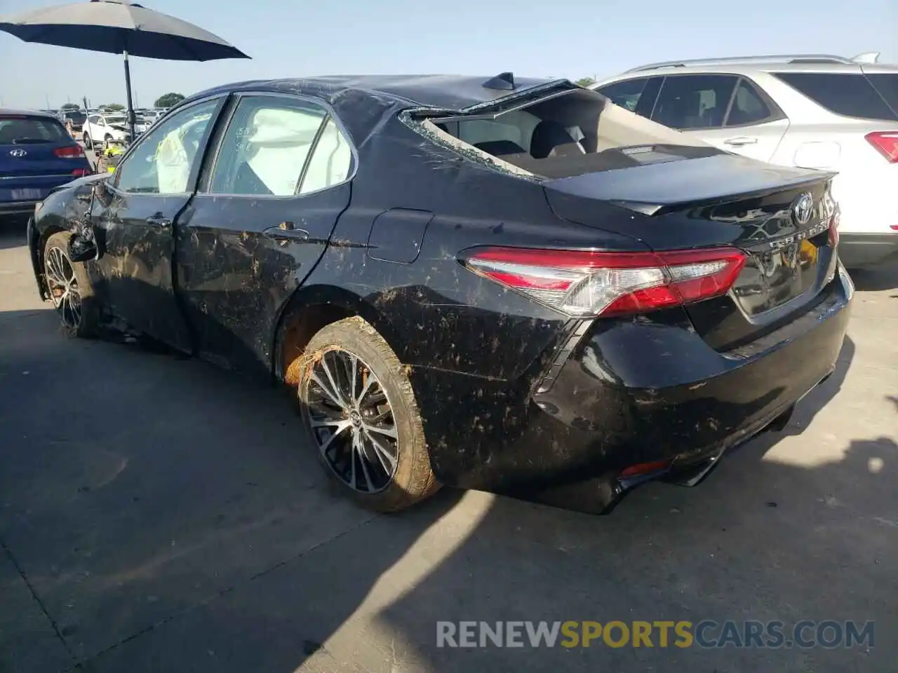 3 Photograph of a damaged car 4T1B11HK8KU204182 TOYOTA CAMRY 2019