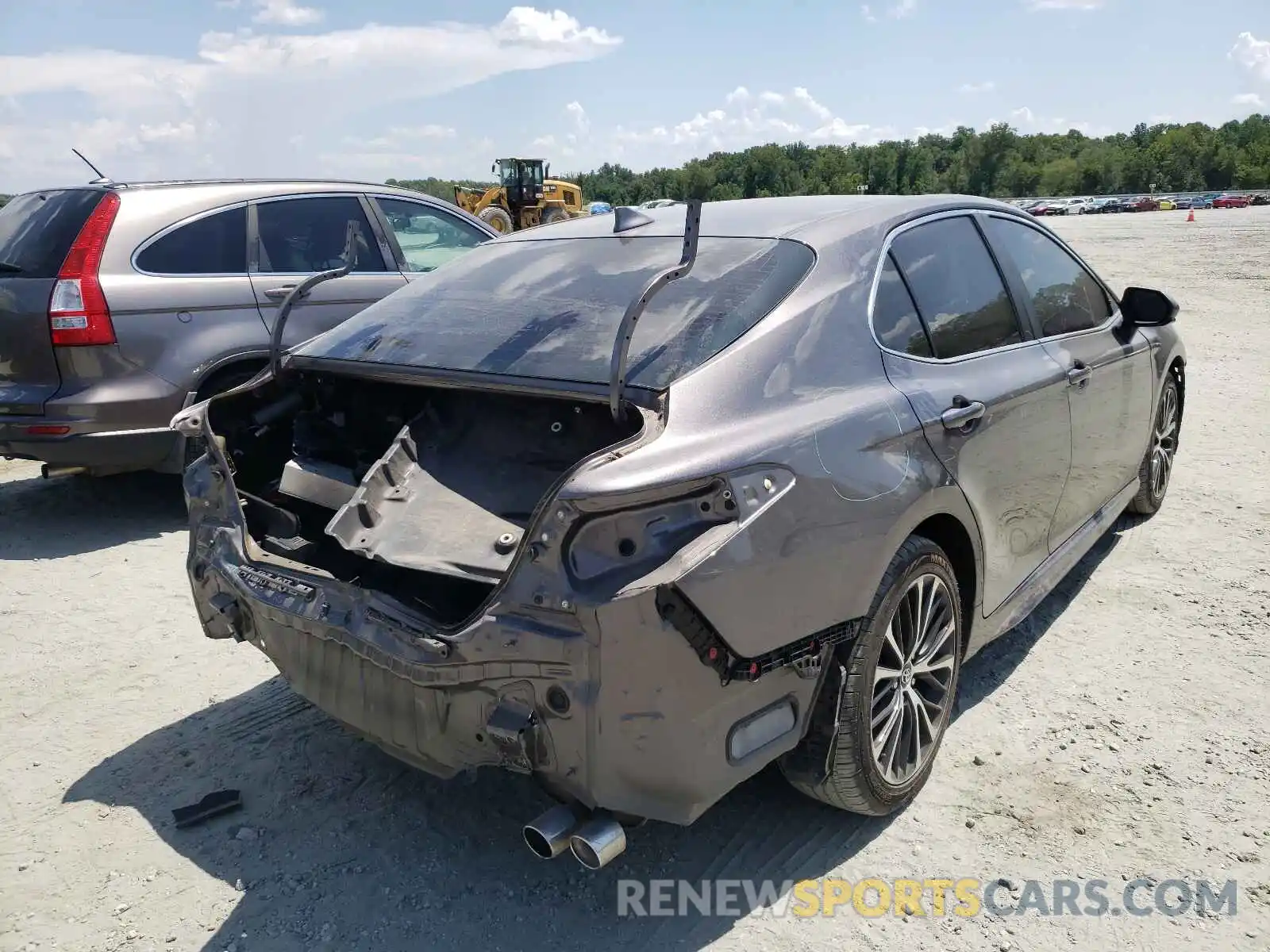 4 Photograph of a damaged car 4T1B11HK8KU204277 TOYOTA CAMRY 2019