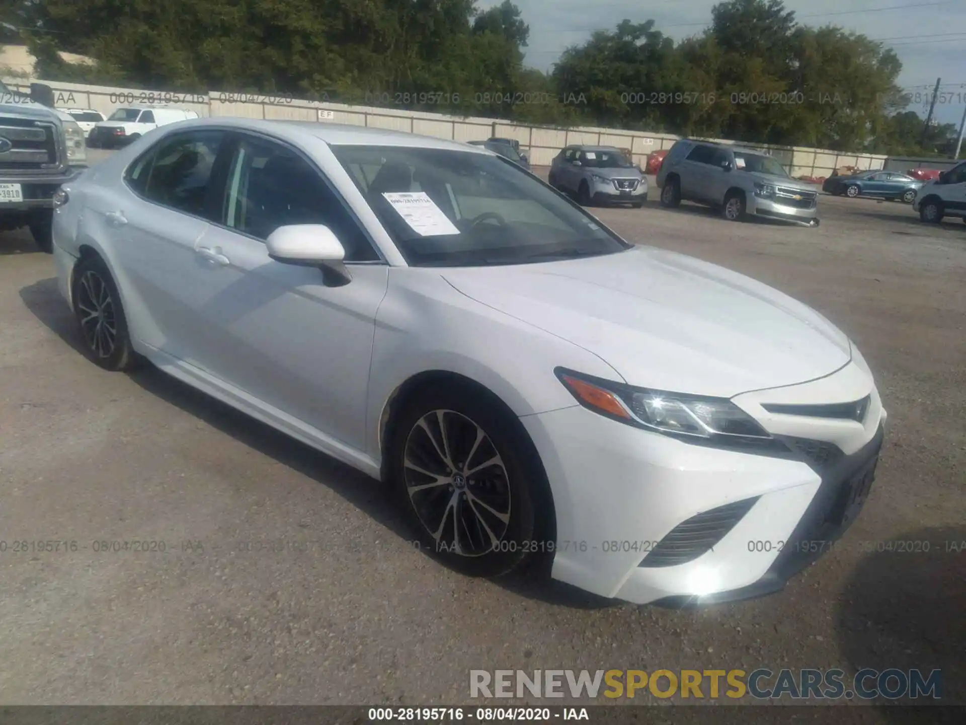 1 Photograph of a damaged car 4T1B11HK8KU205056 TOYOTA CAMRY 2019