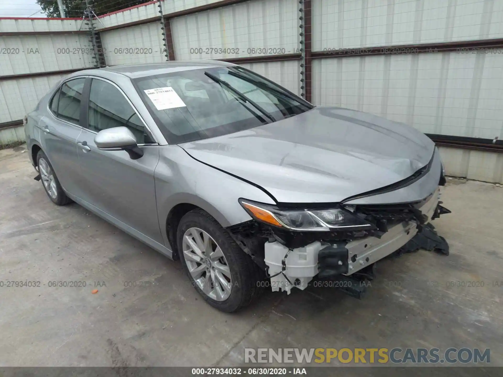 1 Photograph of a damaged car 4T1B11HK8KU205185 TOYOTA CAMRY 2019