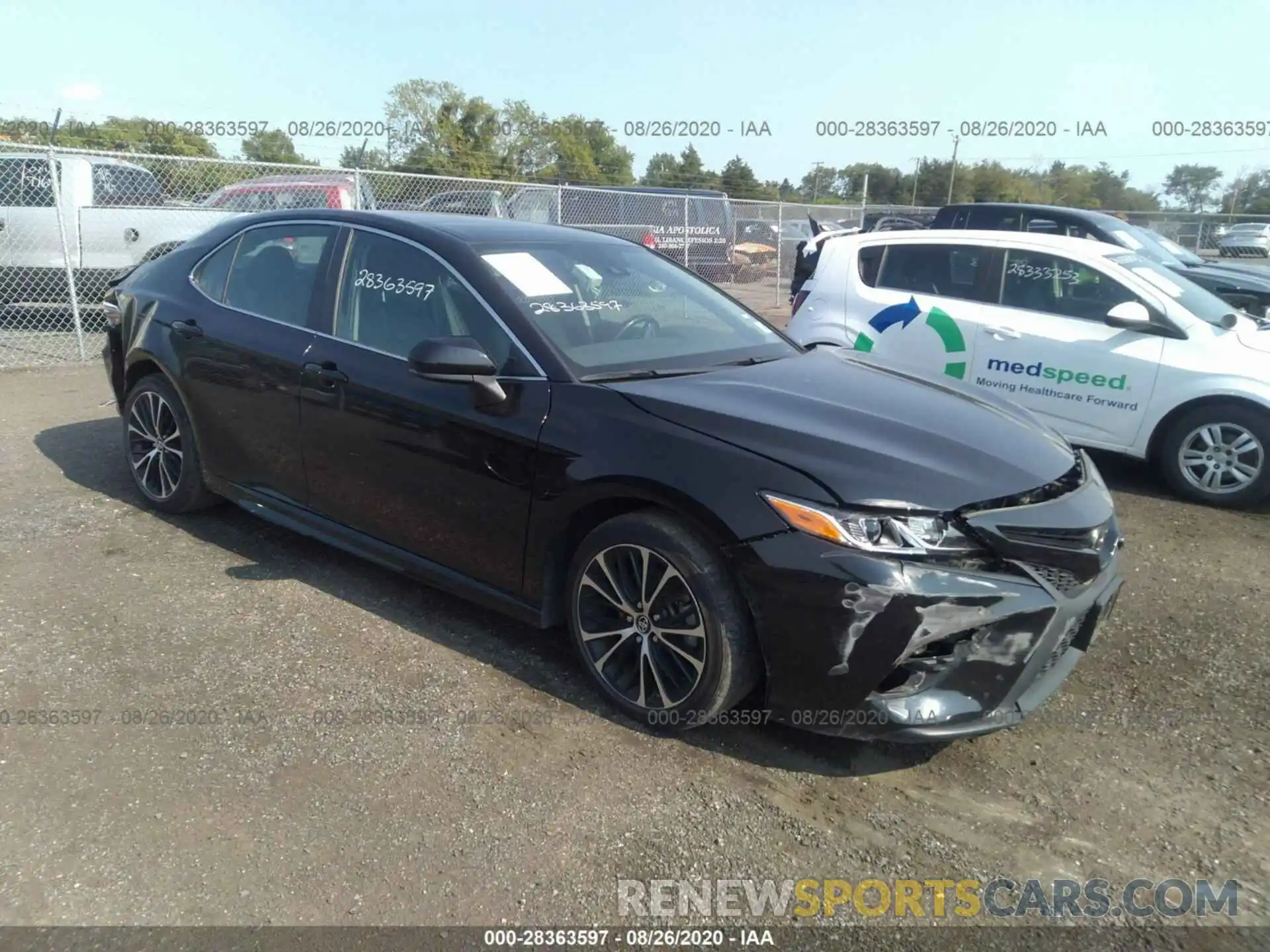 1 Photograph of a damaged car 4T1B11HK8KU205333 TOYOTA CAMRY 2019