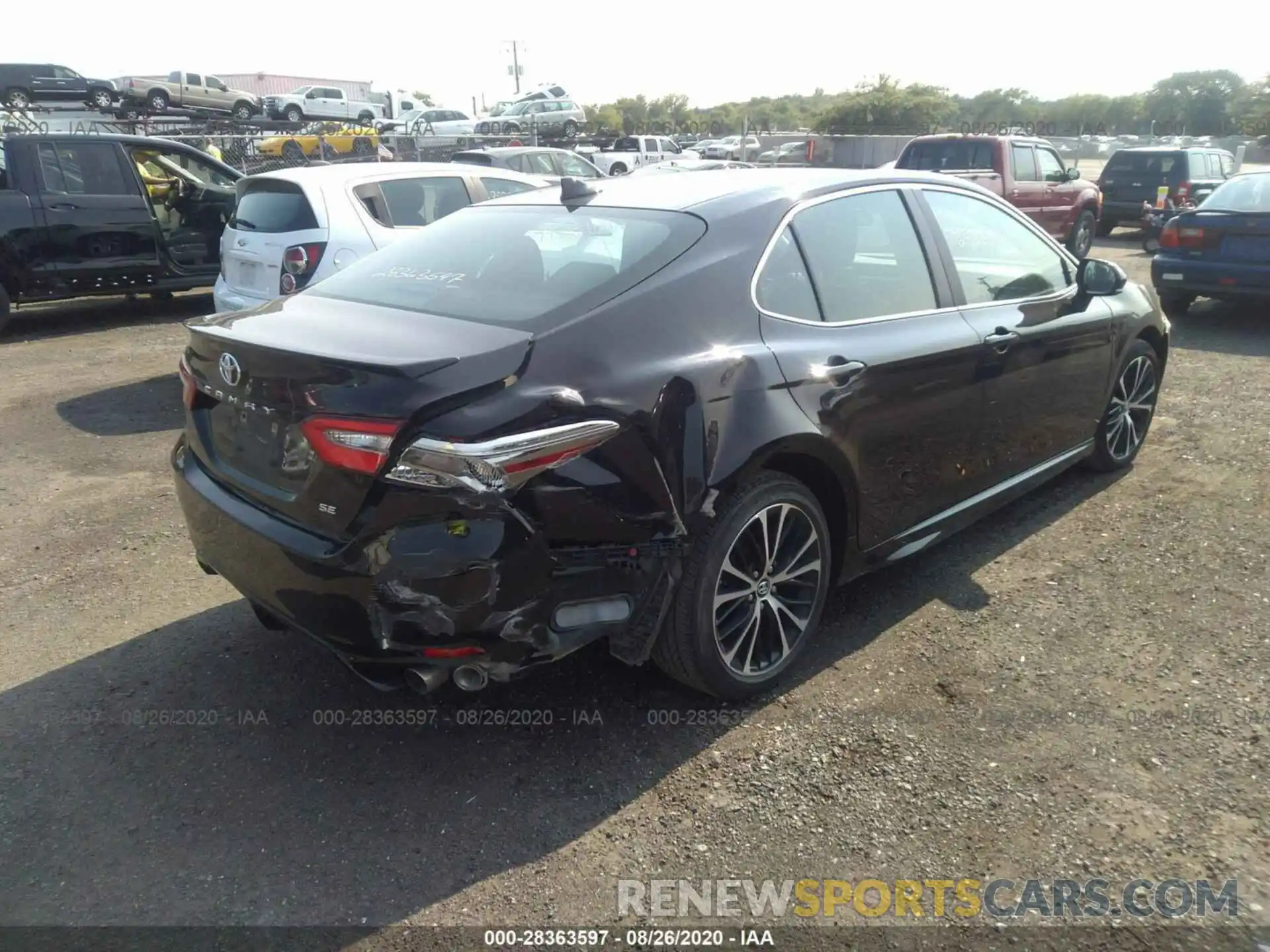 4 Photograph of a damaged car 4T1B11HK8KU205333 TOYOTA CAMRY 2019