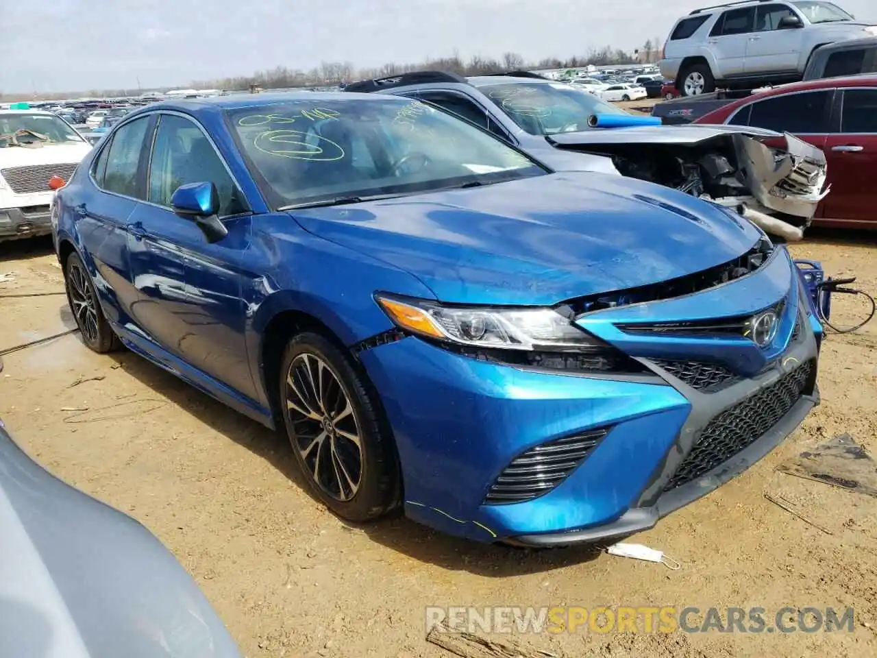 1 Photograph of a damaged car 4T1B11HK8KU205574 TOYOTA CAMRY 2019