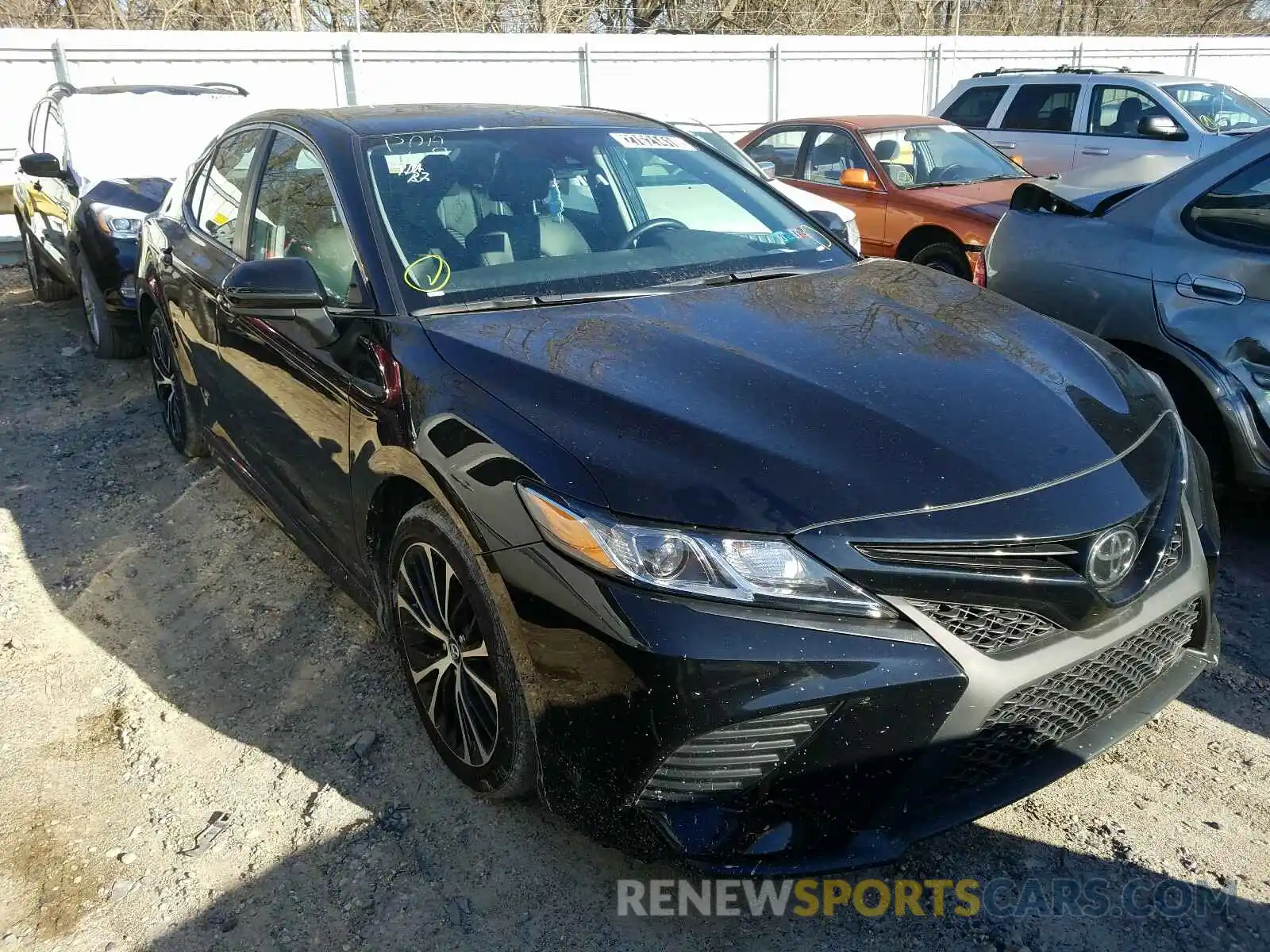 1 Photograph of a damaged car 4T1B11HK8KU206434 TOYOTA CAMRY 2019