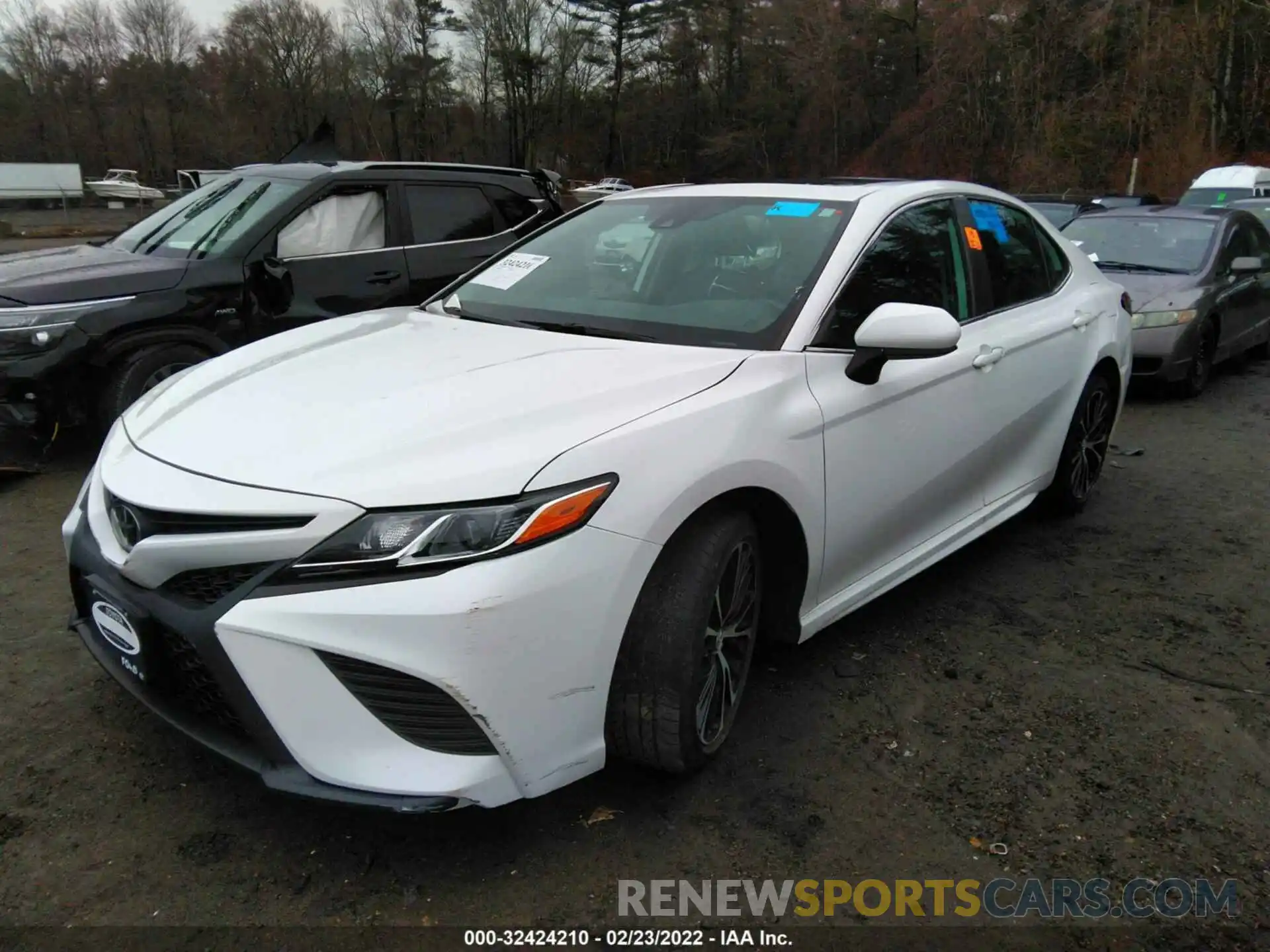 2 Photograph of a damaged car 4T1B11HK8KU208846 TOYOTA CAMRY 2019