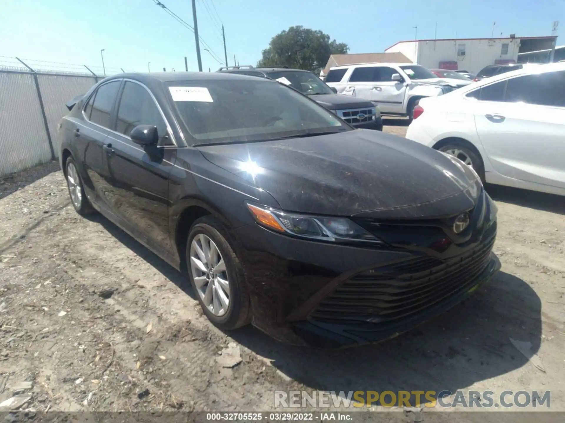 1 Photograph of a damaged car 4T1B11HK8KU208894 TOYOTA CAMRY 2019