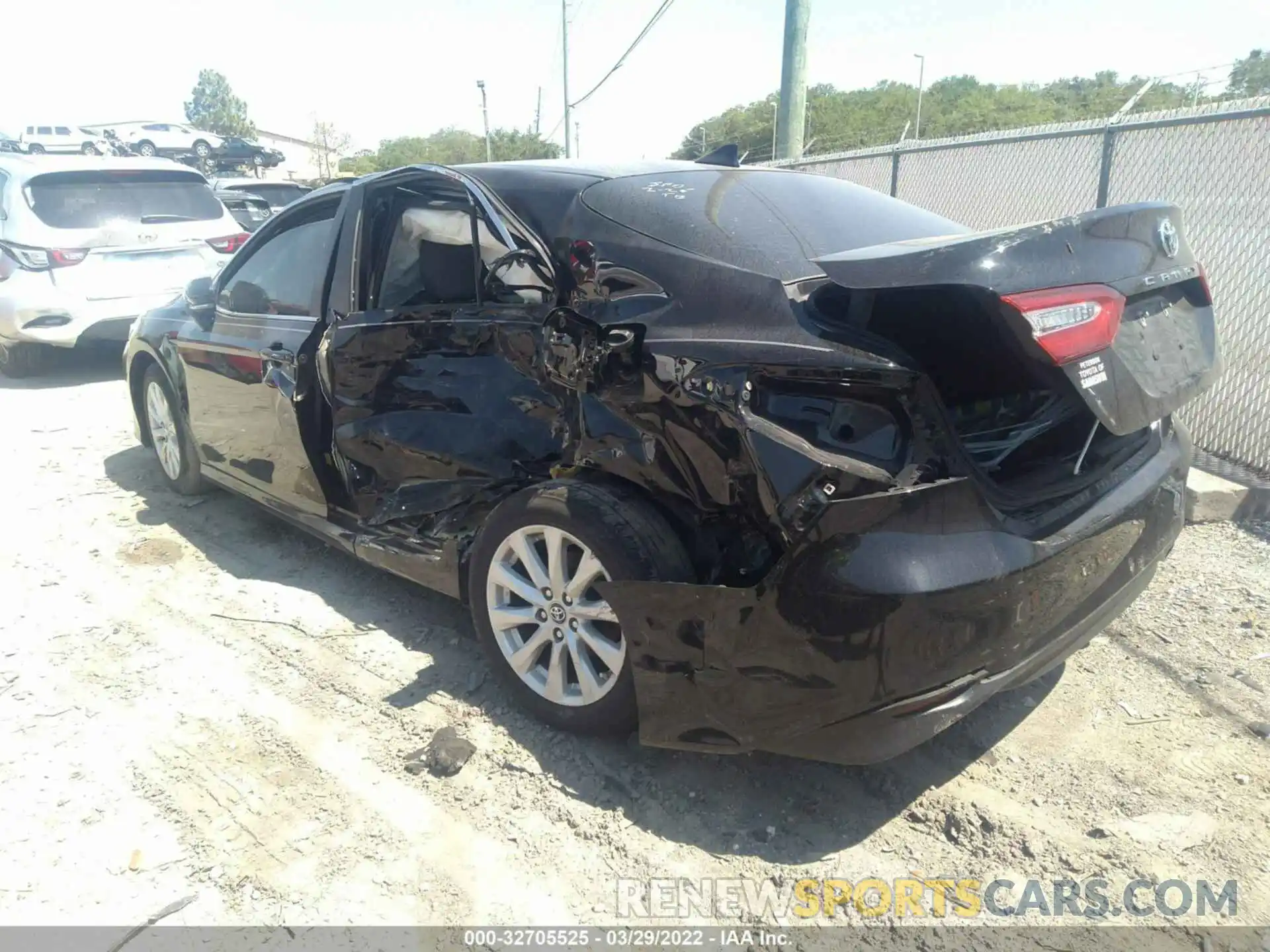 3 Photograph of a damaged car 4T1B11HK8KU208894 TOYOTA CAMRY 2019