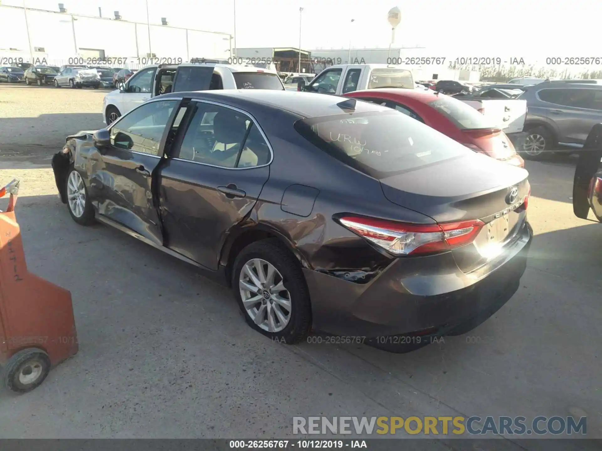 3 Photograph of a damaged car 4T1B11HK8KU211164 TOYOTA CAMRY 2019