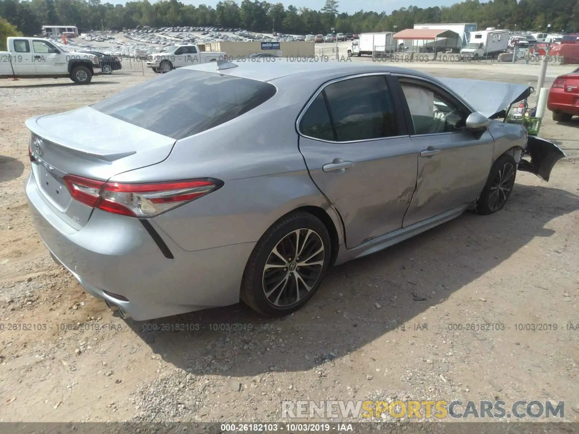 4 Photograph of a damaged car 4T1B11HK8KU211195 TOYOTA CAMRY 2019