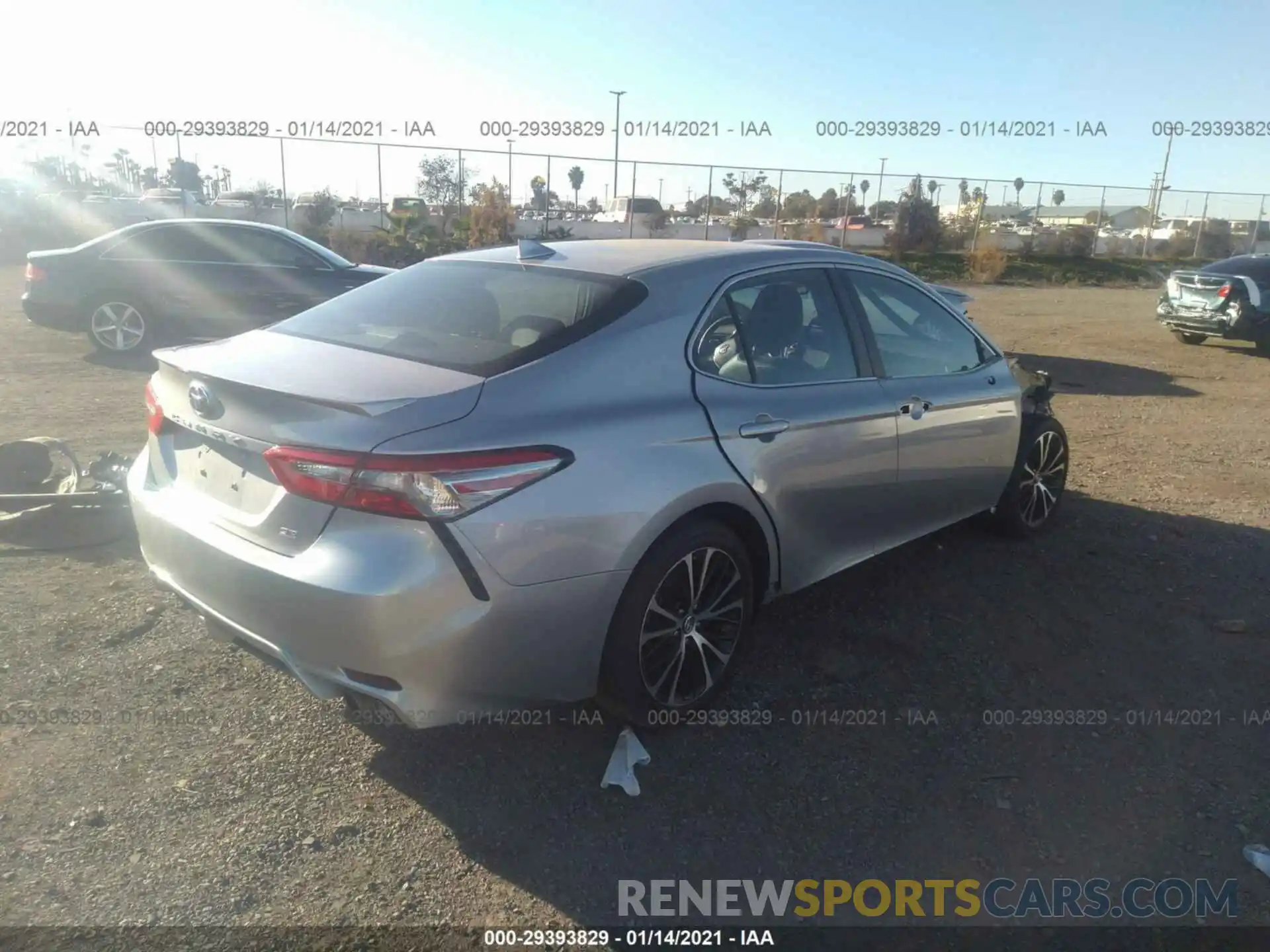 4 Photograph of a damaged car 4T1B11HK8KU211536 TOYOTA CAMRY 2019