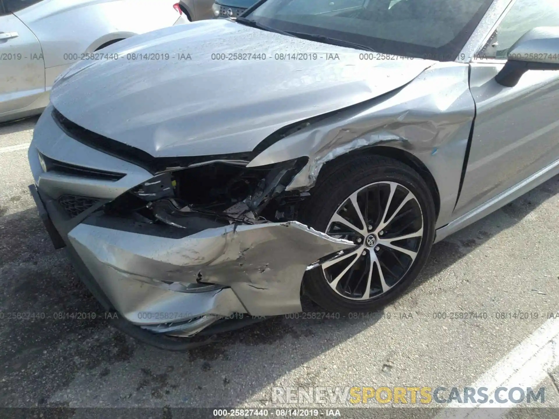 6 Photograph of a damaged car 4T1B11HK8KU211701 TOYOTA CAMRY 2019