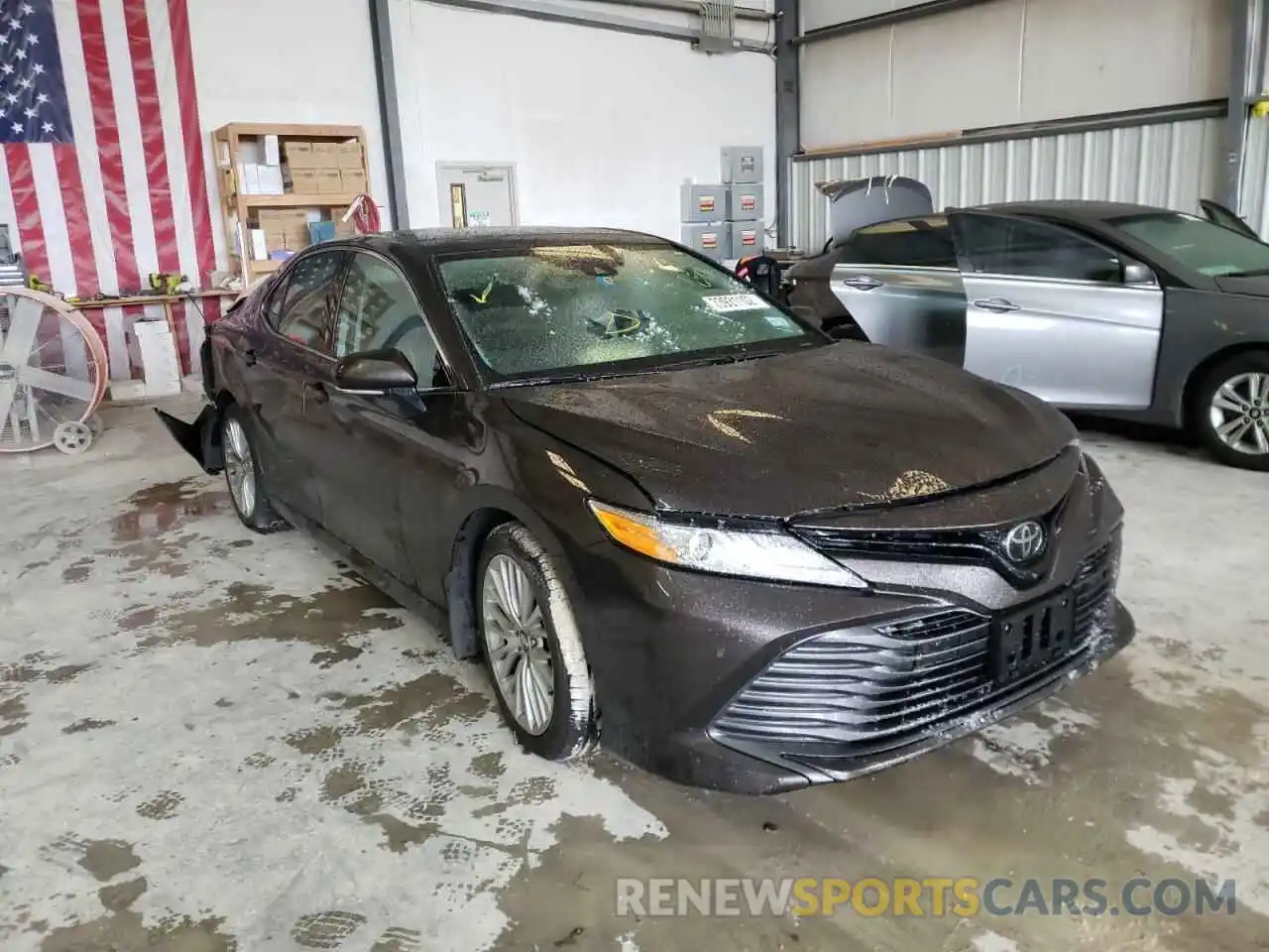 1 Photograph of a damaged car 4T1B11HK8KU212623 TOYOTA CAMRY 2019