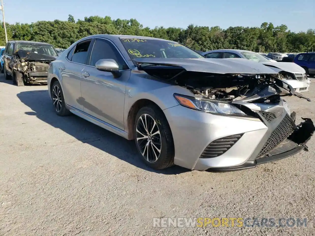 1 Photograph of a damaged car 4T1B11HK8KU213948 TOYOTA CAMRY 2019