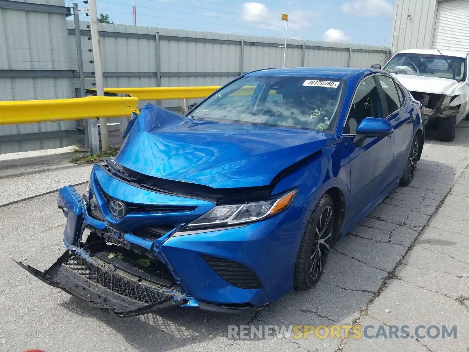 2 Photograph of a damaged car 4T1B11HK8KU214470 TOYOTA CAMRY 2019