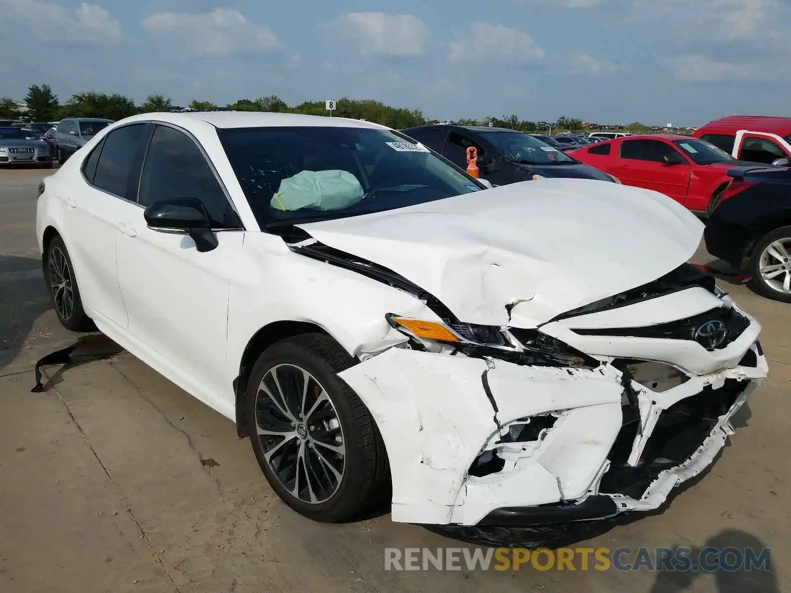 1 Photograph of a damaged car 4T1B11HK8KU215392 TOYOTA CAMRY 2019