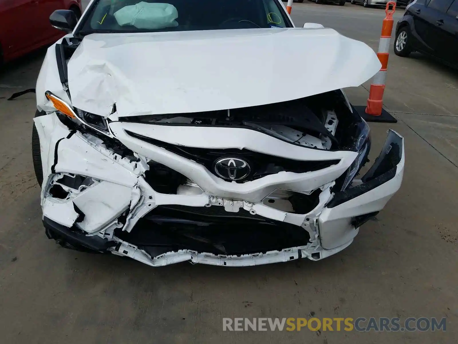 7 Photograph of a damaged car 4T1B11HK8KU215392 TOYOTA CAMRY 2019