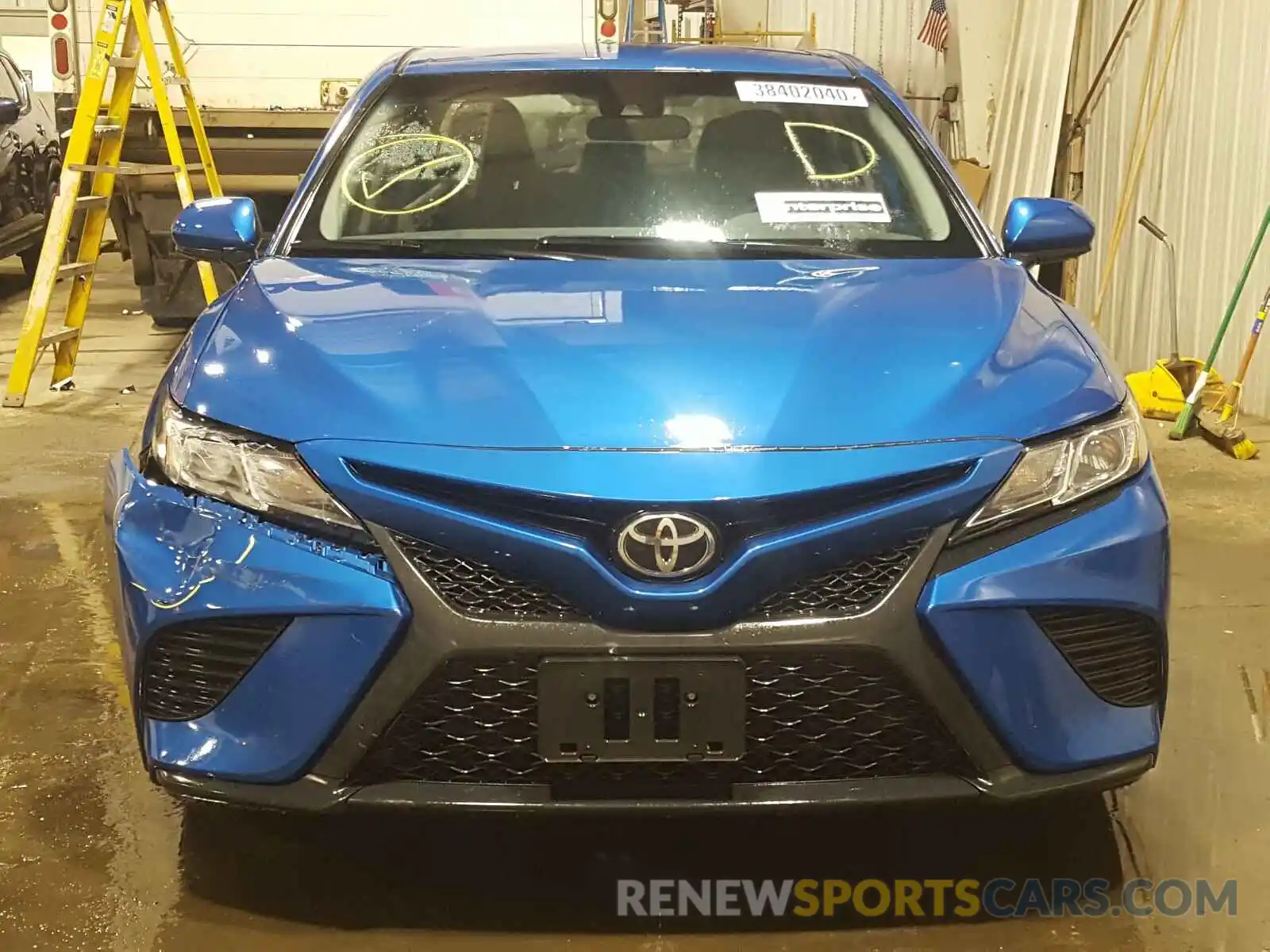 9 Photograph of a damaged car 4T1B11HK8KU215635 TOYOTA CAMRY 2019