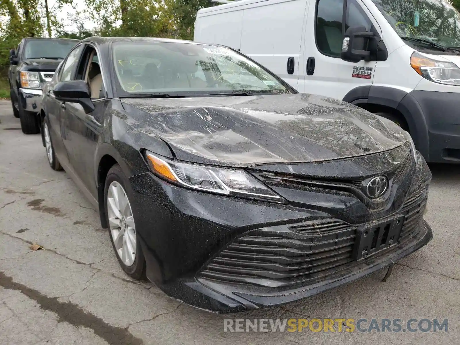 1 Photograph of a damaged car 4T1B11HK8KU215912 TOYOTA CAMRY 2019