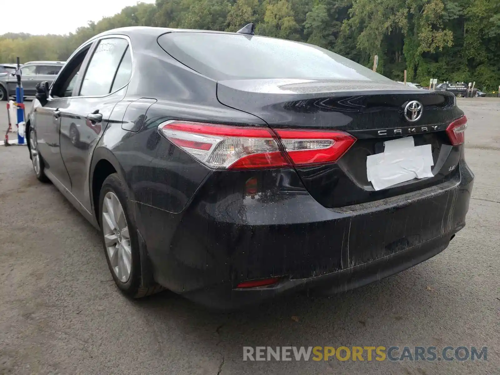 3 Photograph of a damaged car 4T1B11HK8KU215912 TOYOTA CAMRY 2019