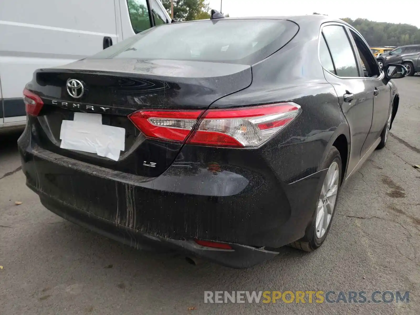 4 Photograph of a damaged car 4T1B11HK8KU215912 TOYOTA CAMRY 2019