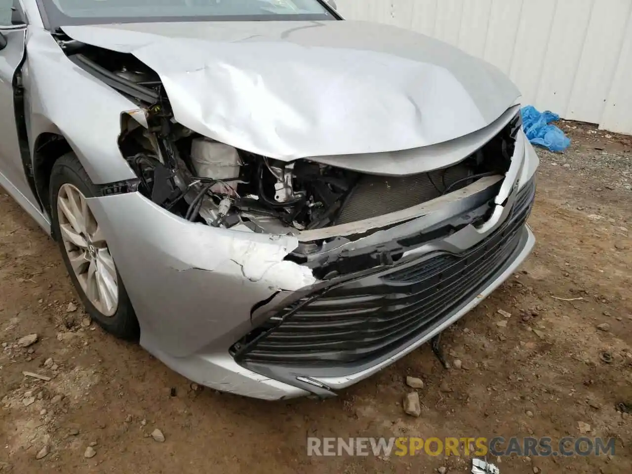 9 Photograph of a damaged car 4T1B11HK8KU217627 TOYOTA CAMRY 2019