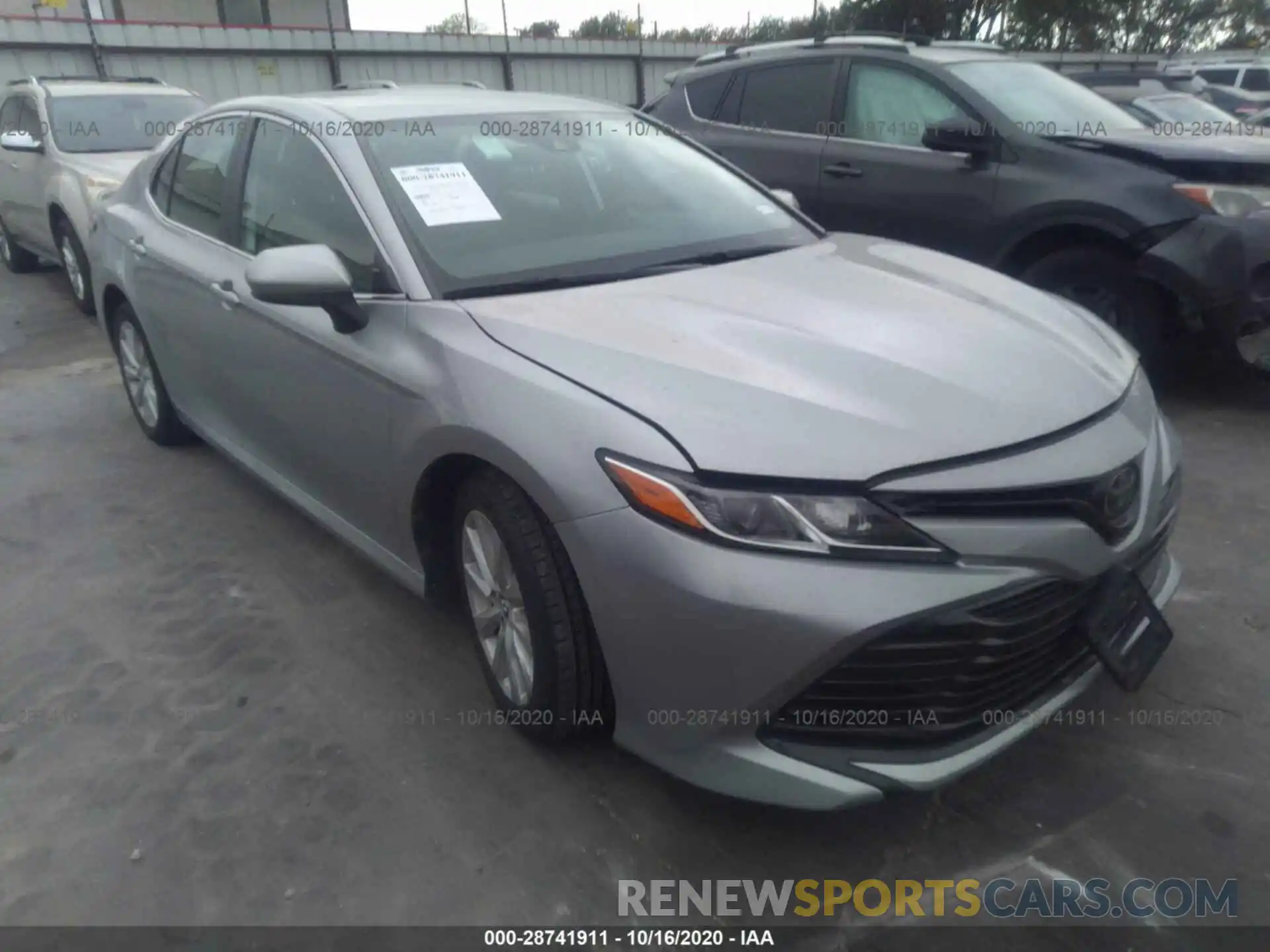 1 Photograph of a damaged car 4T1B11HK8KU219264 TOYOTA CAMRY 2019