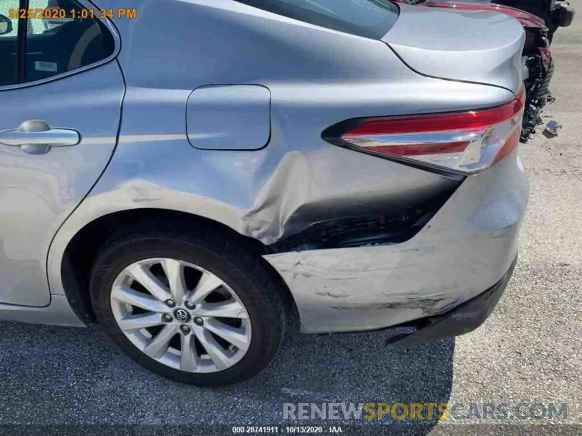 13 Photograph of a damaged car 4T1B11HK8KU219264 TOYOTA CAMRY 2019