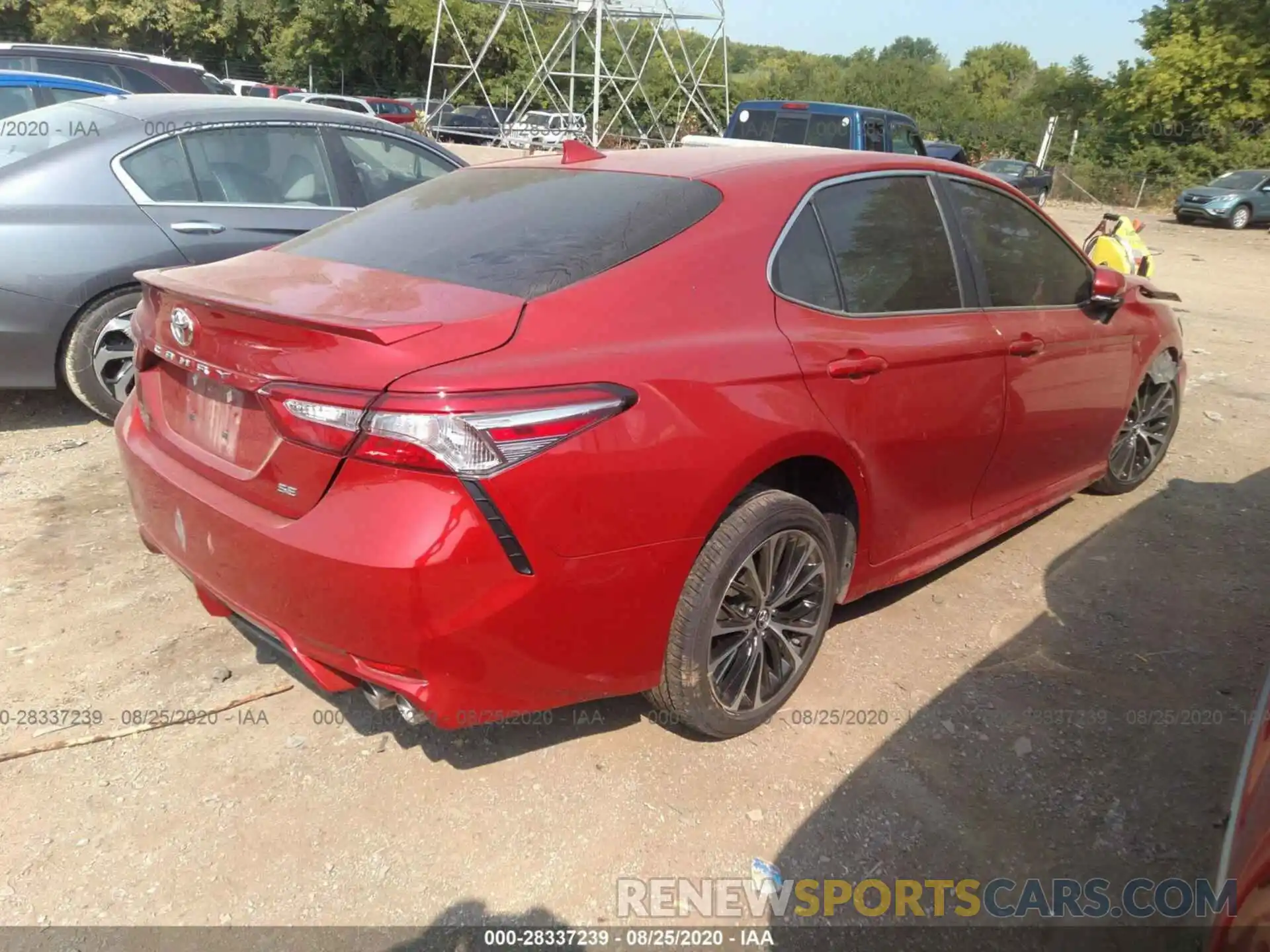 4 Photograph of a damaged car 4T1B11HK8KU219538 TOYOTA CAMRY 2019