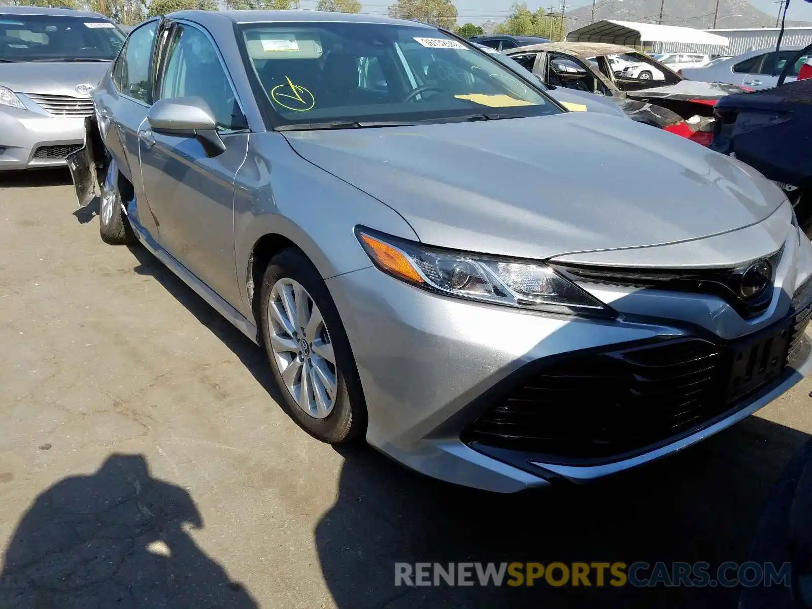 1 Photograph of a damaged car 4T1B11HK8KU219653 TOYOTA CAMRY 2019