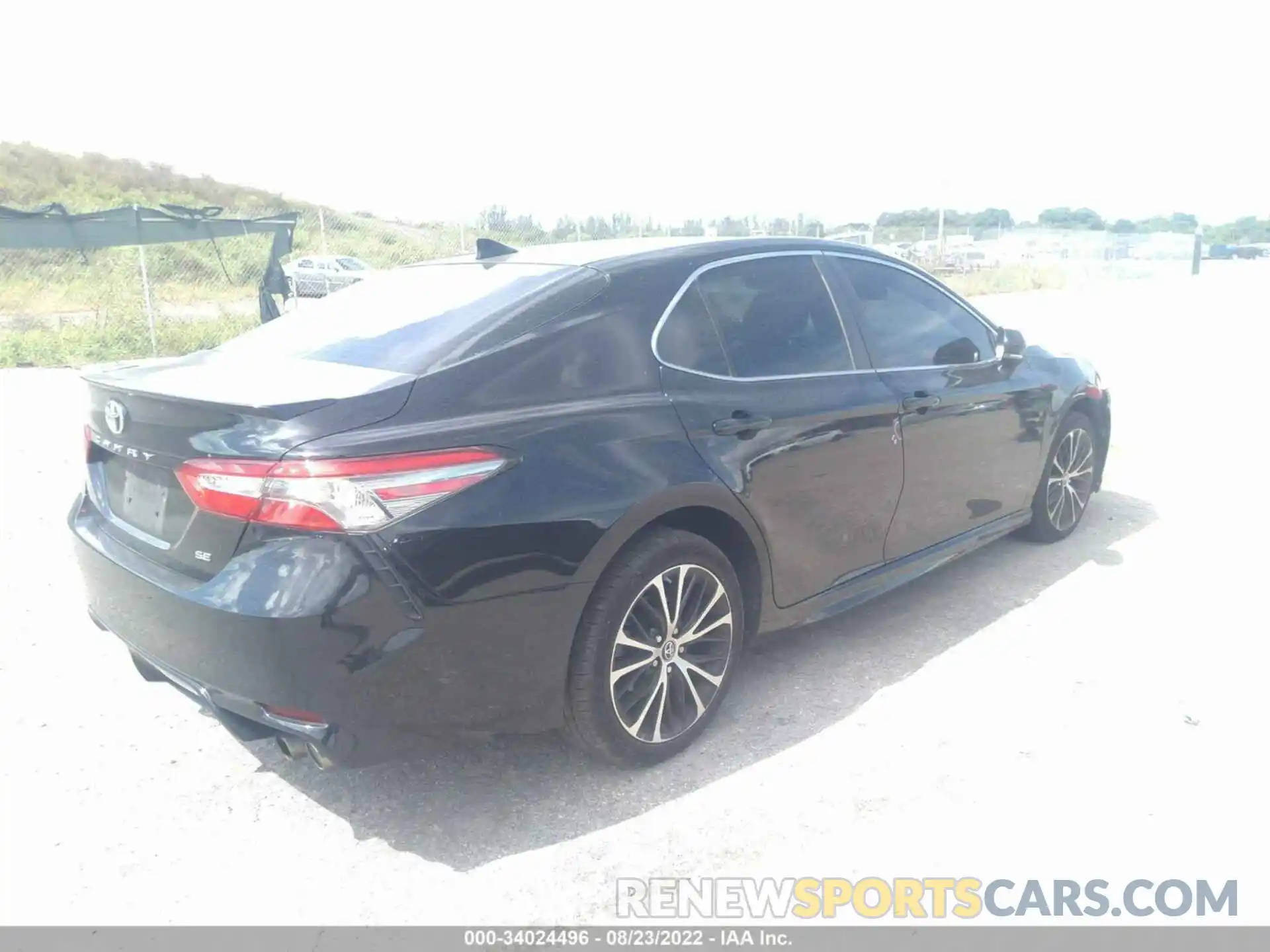 4 Photograph of a damaged car 4T1B11HK8KU220494 TOYOTA CAMRY 2019