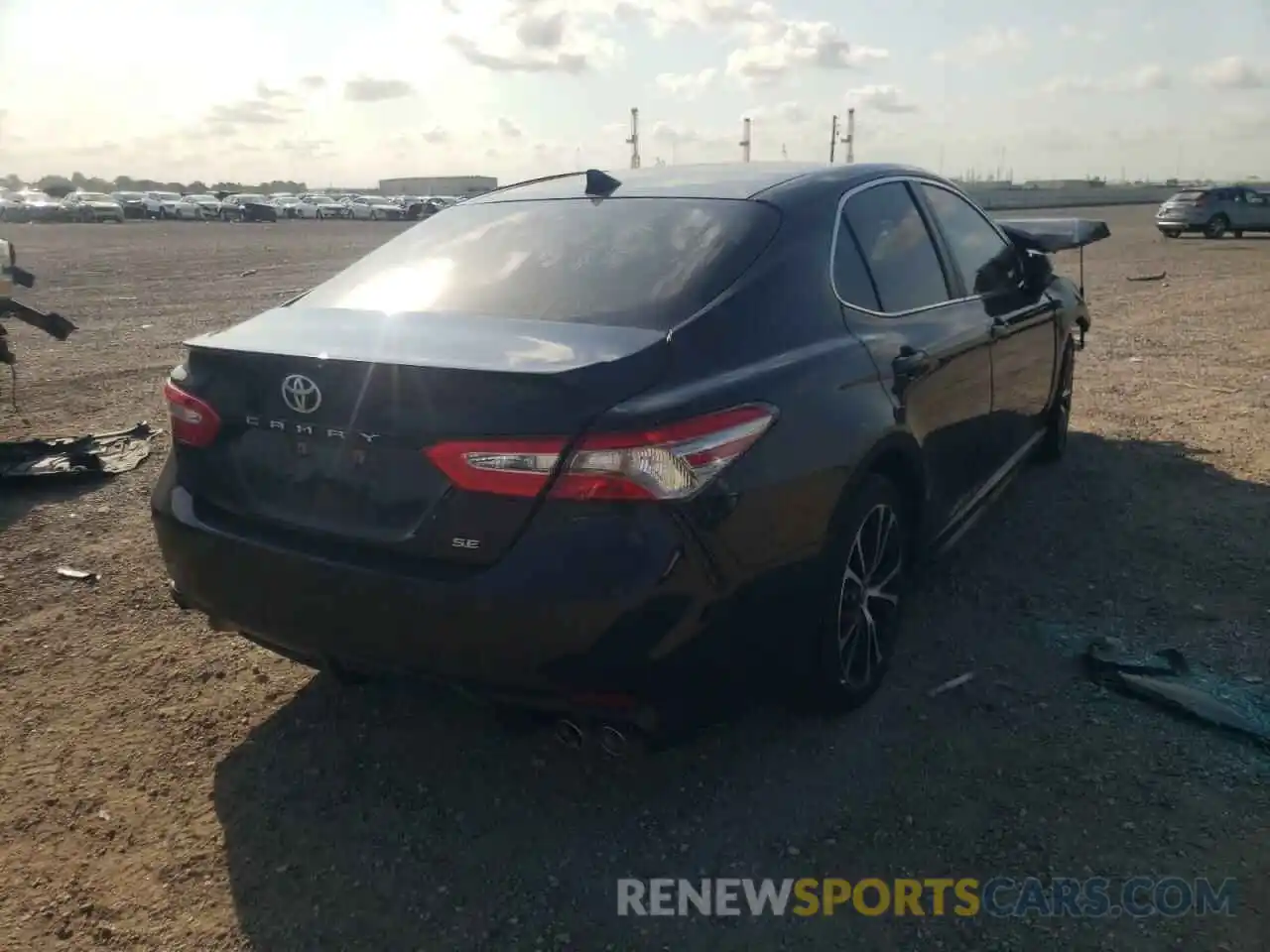 4 Photograph of a damaged car 4T1B11HK8KU221077 TOYOTA CAMRY 2019