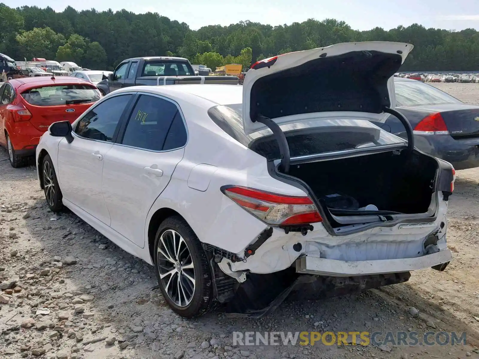 3 Photograph of a damaged car 4T1B11HK8KU221967 TOYOTA CAMRY 2019