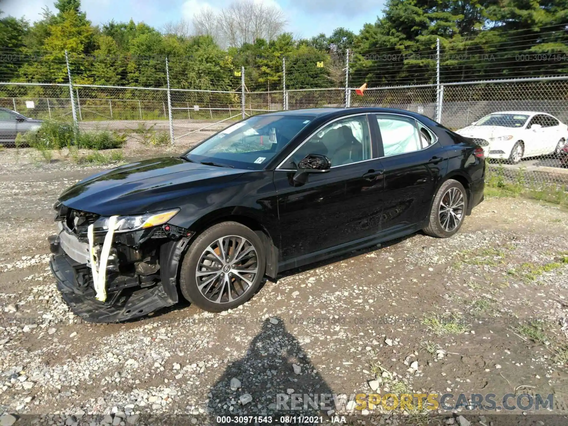 2 Photograph of a damaged car 4T1B11HK8KU222357 TOYOTA CAMRY 2019