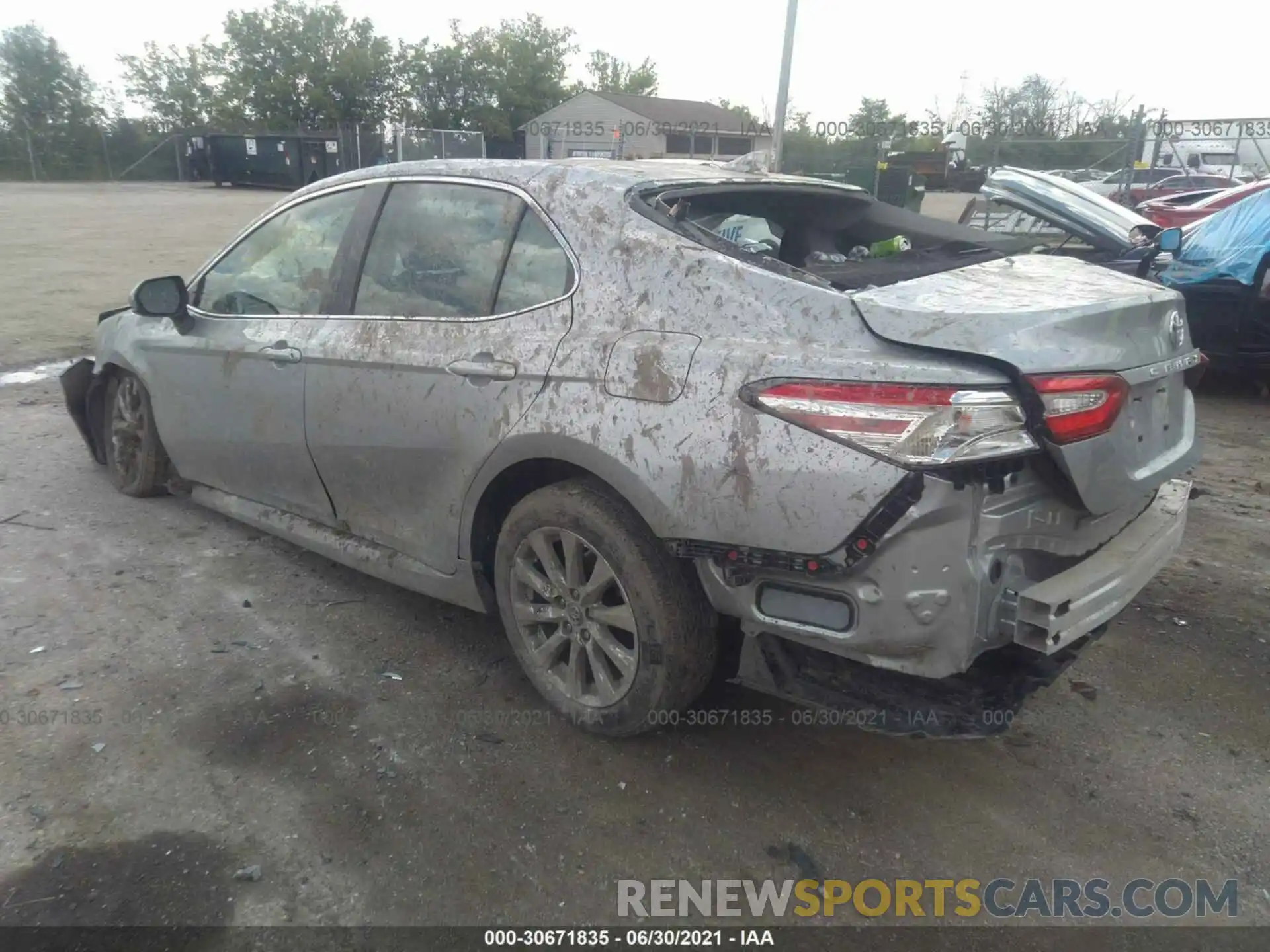 3 Фотография поврежденного автомобиля 4T1B11HK8KU223217 TOYOTA CAMRY 2019