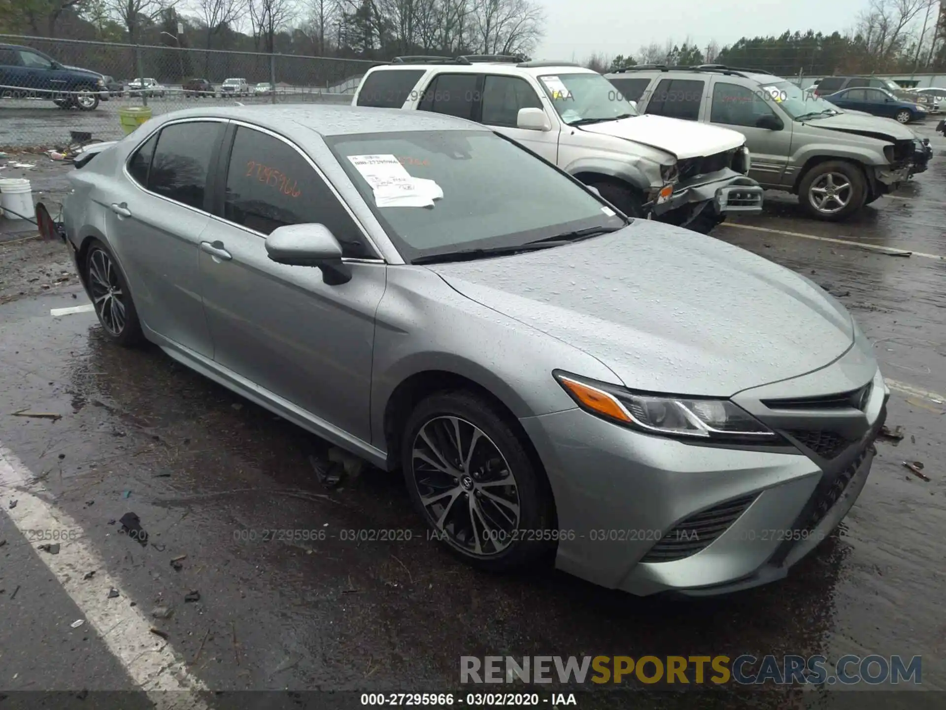 1 Photograph of a damaged car 4T1B11HK8KU223251 TOYOTA CAMRY 2019