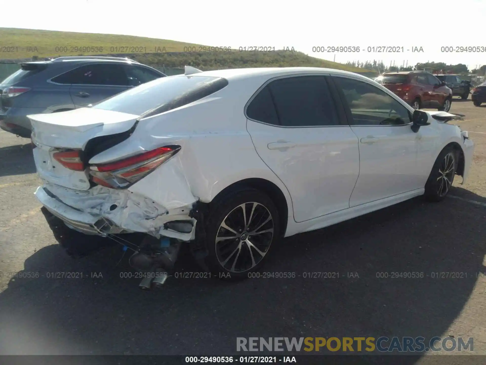 4 Photograph of a damaged car 4T1B11HK8KU226411 TOYOTA CAMRY 2019