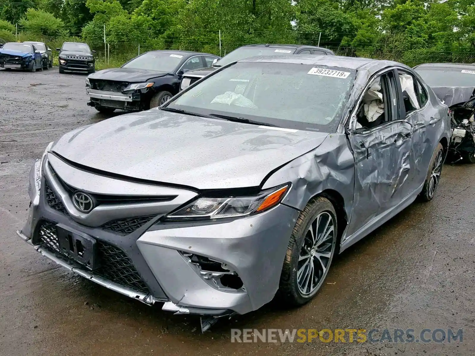 2 Photograph of a damaged car 4T1B11HK8KU228224 TOYOTA CAMRY 2019