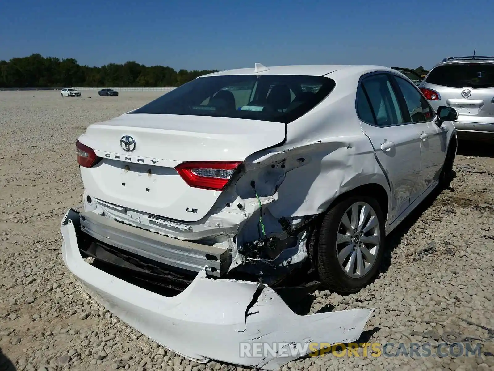 4 Фотография поврежденного автомобиля 4T1B11HK8KU228790 TOYOTA CAMRY 2019