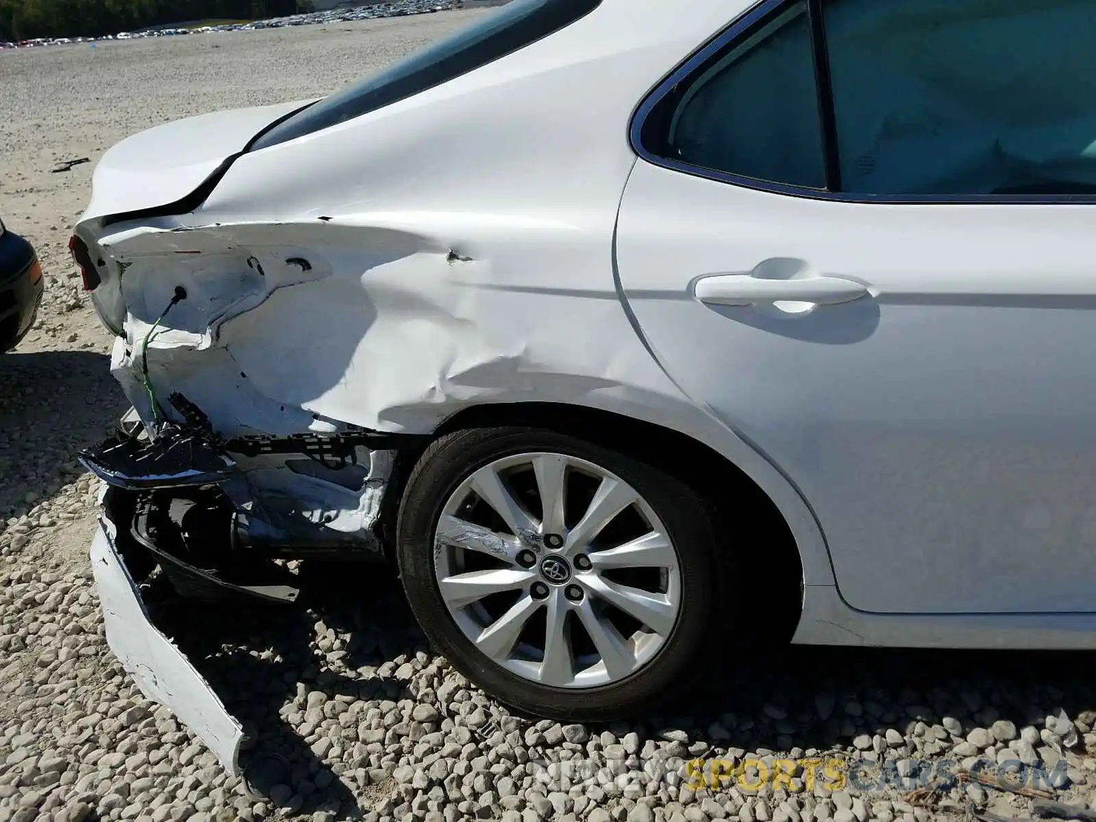 9 Photograph of a damaged car 4T1B11HK8KU228790 TOYOTA CAMRY 2019