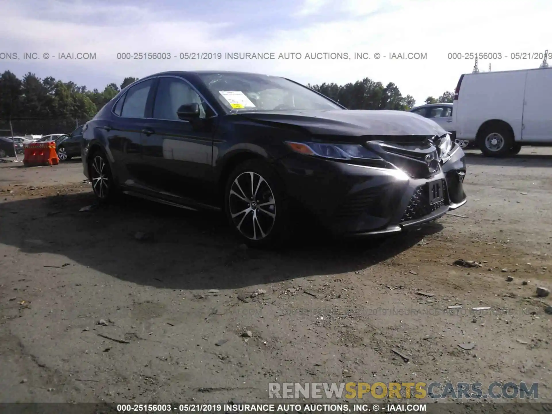 1 Photograph of a damaged car 4T1B11HK8KU228921 TOYOTA CAMRY 2019