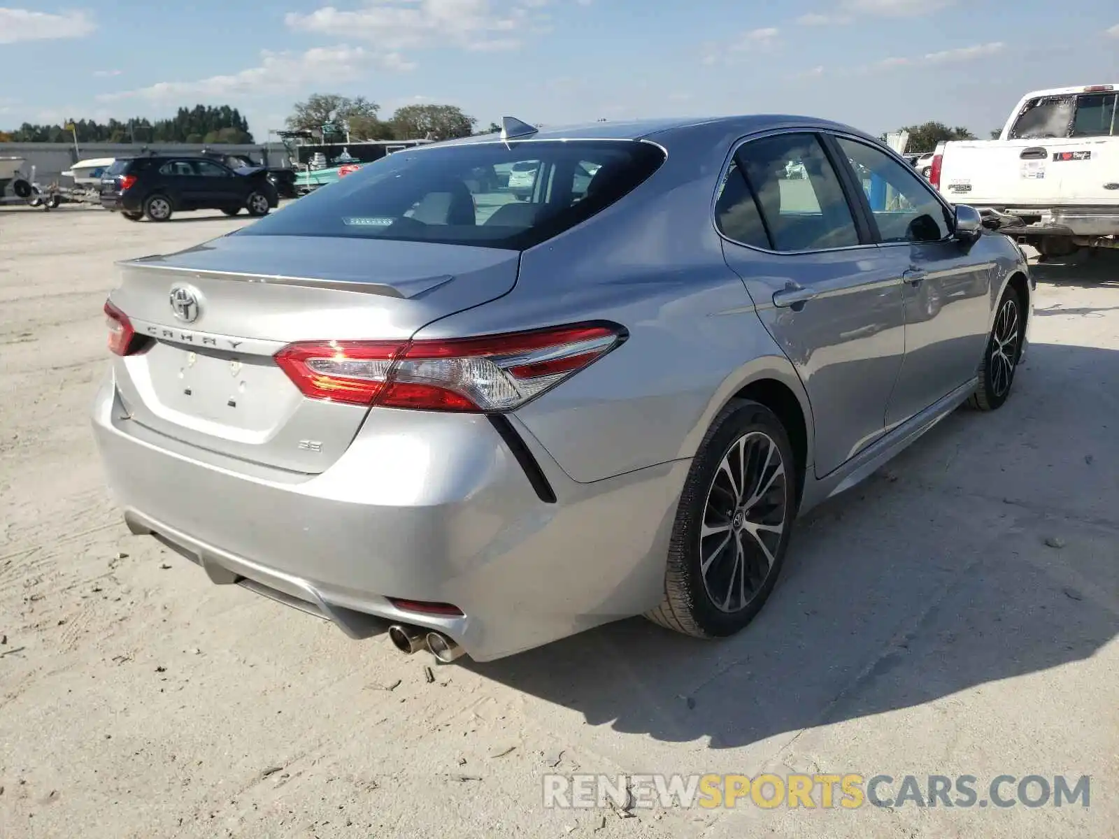 4 Photograph of a damaged car 4T1B11HK8KU229082 TOYOTA CAMRY 2019