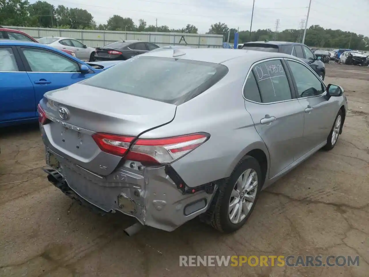 4 Фотография поврежденного автомобиля 4T1B11HK8KU229793 TOYOTA CAMRY 2019