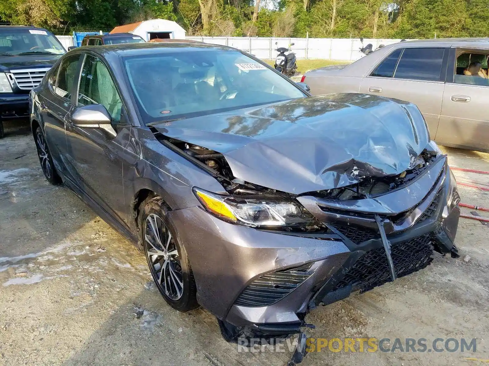 1 Photograph of a damaged car 4T1B11HK8KU230538 TOYOTA CAMRY 2019