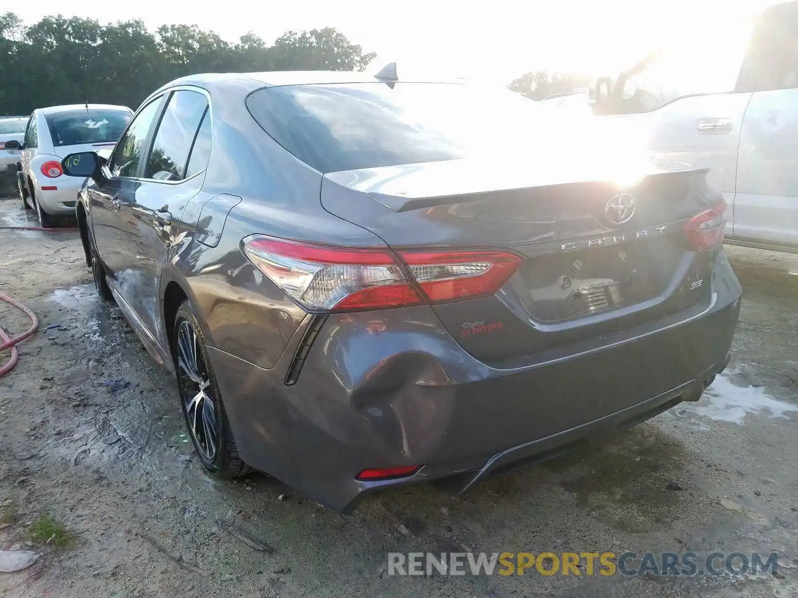 3 Photograph of a damaged car 4T1B11HK8KU230538 TOYOTA CAMRY 2019